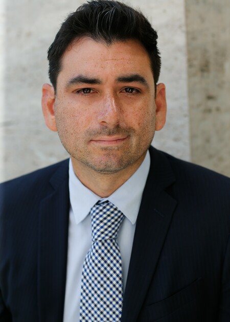 big-BurnsFirmHeadshots-50 2 (1)